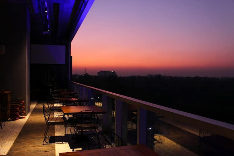 Arena Eleven Gachibowli Hyderabad Restaurant